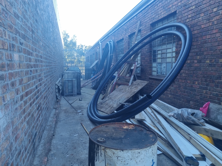 To Let commercial Property for Rent in Triangle Farm Western Cape